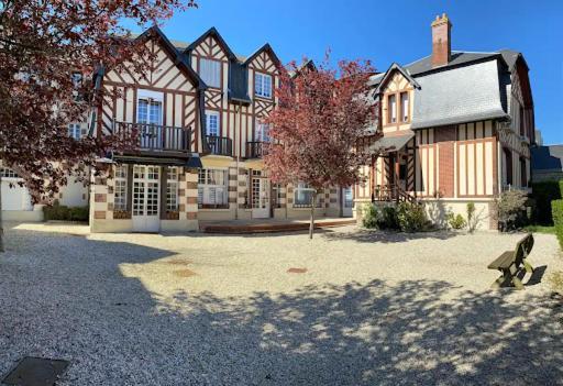Appartement Elegant Au Coeur De Cabourg Exteriör bild